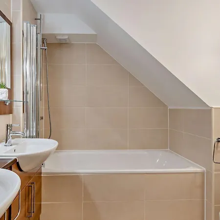 1 Bed In Ullswater 90300