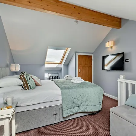 1 Bed In Penrith Oc-90300 *